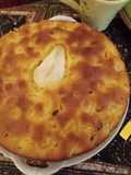 Torta di pere e uvetta golosa e soffice