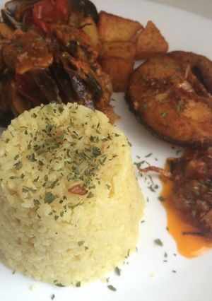 Foto resep Nasi kuning with kerang dan ikan