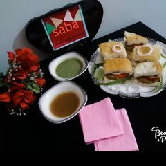 A picture of Andy wale bun kabab🍔.