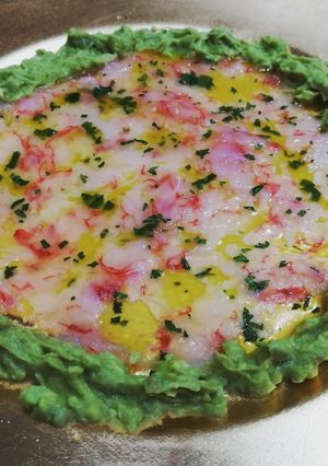 Foto principal de Carpaccio de gamba roja con aguacate y cilantro