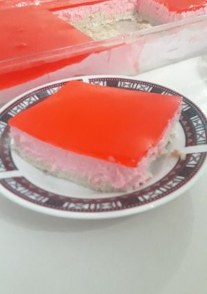 صورة لوصفة كيكة الكريمة والجيلي 😍