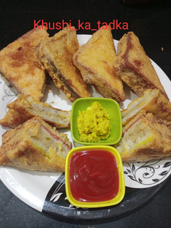 બ્રેડ પકોડા(Bread Pakoda Recipe in Gujarati) રેસીપી મુખ્ય ફોટો