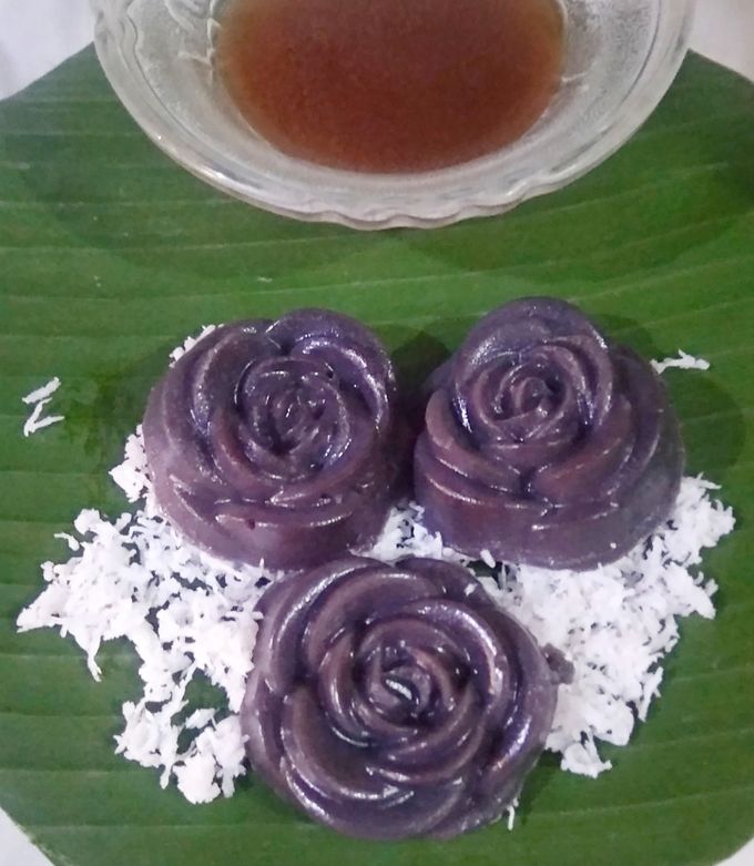 Shaxsiy porno fotosuratlar yuborilgan Ona va ogil ota va qiz jinsiy aloqa