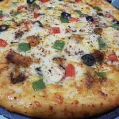 Mushroom pizza A picture of Mushroom pizza.