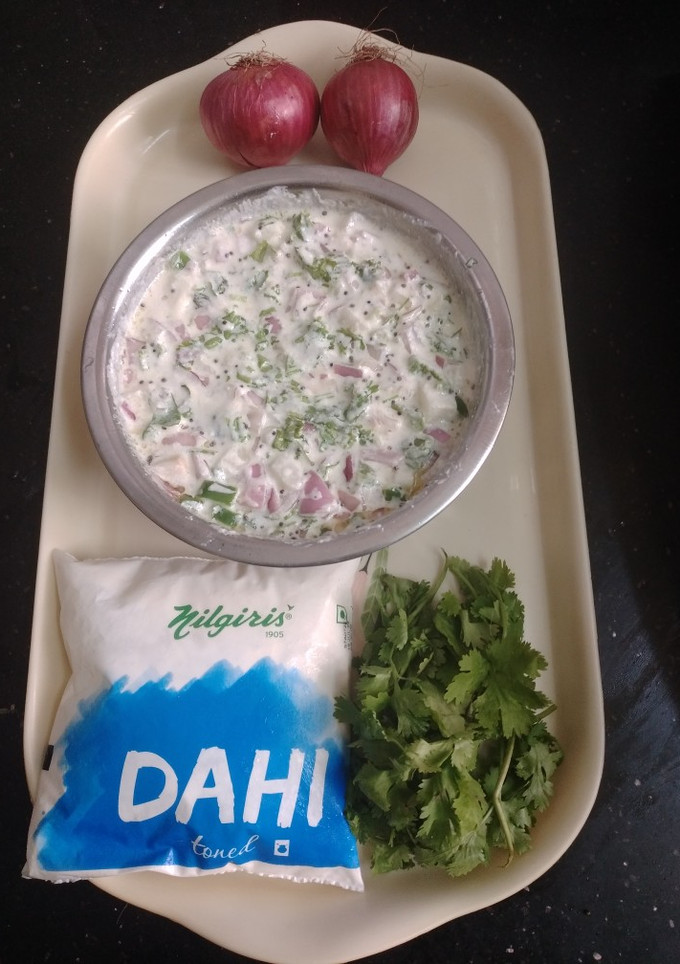 * மிக்ஸ்டு வெஜ் தஹி பச்சடி *(tayir pachadi recipe in tamil) செய்முறை முக்கிய புகைப்படம்
