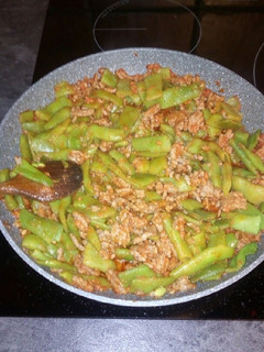 Una foto de Judías verdes con sobrasada y carne picada