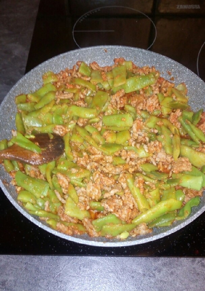 Una foto de Judías verdes con sobrasada y carne picada