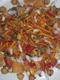 ભેળ (Bhel Recipe In Gujarati) રેસીપી મુખ્ય ફોટો