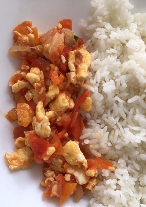 Foto resep Telur cah tomat trio bawang hanya 10 menit