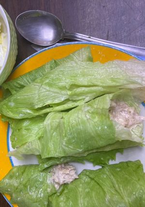 Una foto de Lechuga rellena- idea grez rápida 😋