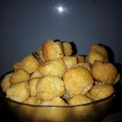 A picture of Chin chin.