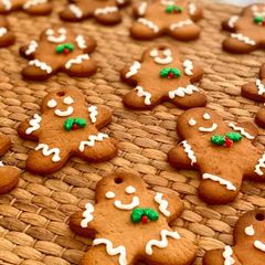 A picture of Gingerbread cookies.
