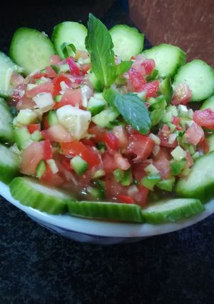 صورة لوصفة سلطه مشكله من تحت دياتي🥗 🙊🙈😊