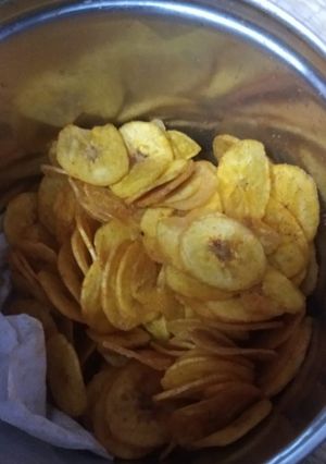 நேந்திரம் சிப்ஸ்(nendram chips recipe in tamil) செய்முறை முக்கிய புகைப்படம்