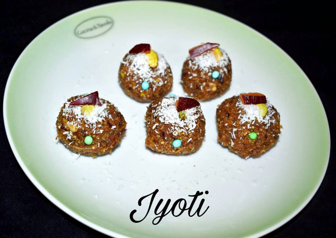 Plum Dates Raisins laddoo