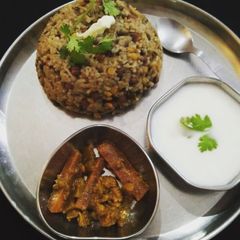 A picture of Chana Khichdi.