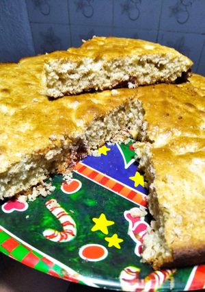 Una foto de Torta de avena, banana y dulce