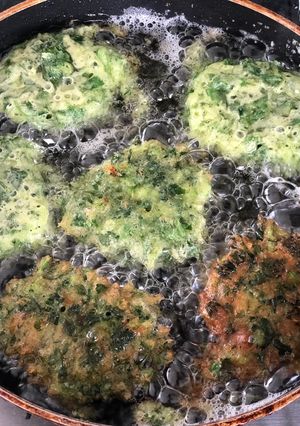 Una foto de 🥬Buñuelos esponjosísimos de espinaca 🥬