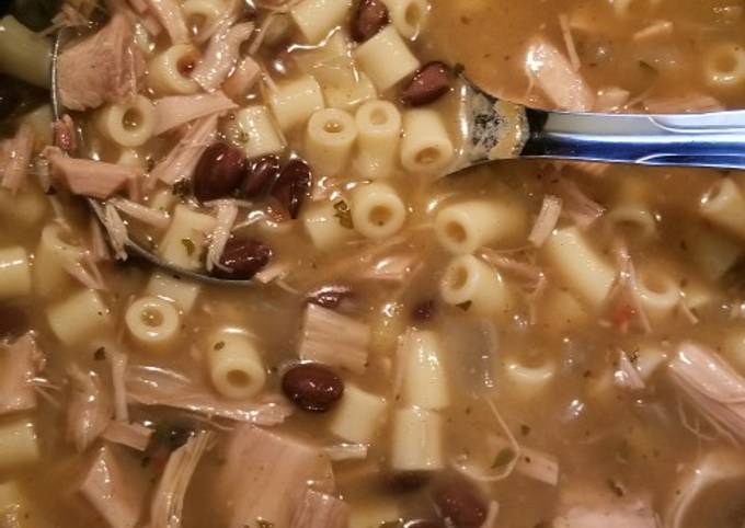 Recipe of Award-winning Chicken noodle chili