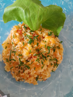 Una foto de Arroz frito con zanahoria y ciboullete