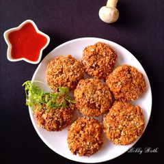 A picture of Peri Peri mushroom oats fritters.