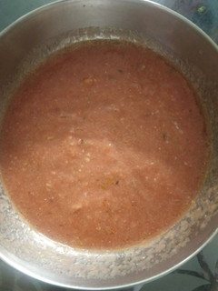 भूने टमाटर की चटनी (bhune tamatar ki chutney recipe in Hindi) रेसिपी मुख्य फोटो