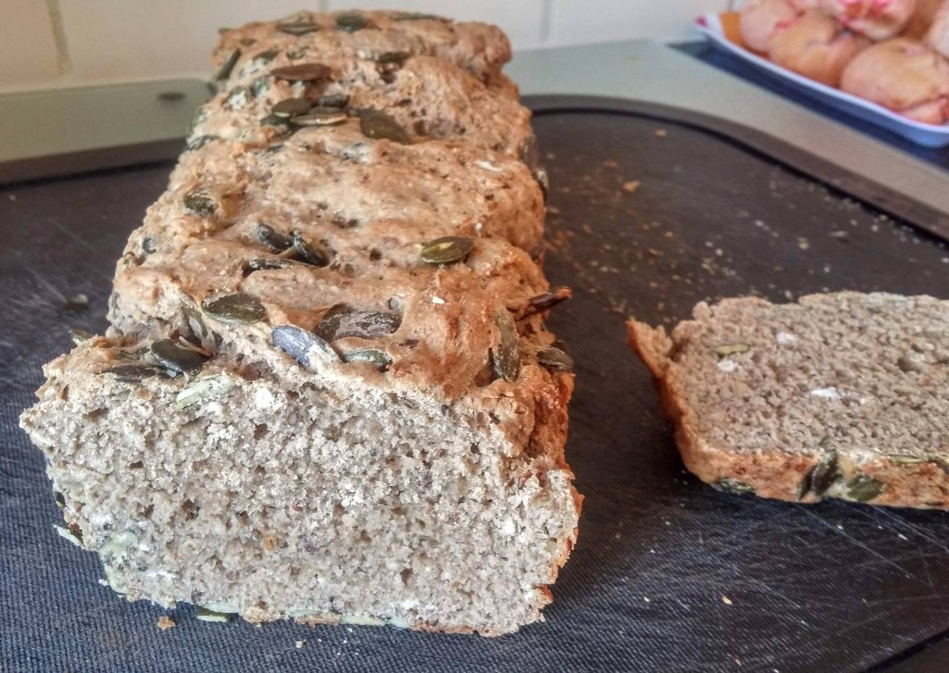 Pain complet aux graines