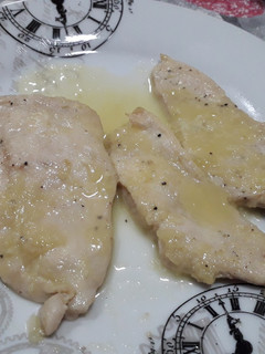 Una foto de Pechuga de pollo en salsa