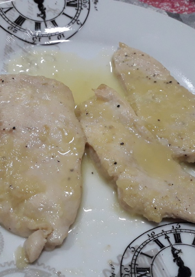 Una foto de Pechuga de pollo en salsa
