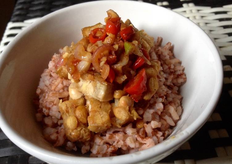 Nasi Tempe Sambal Matah
