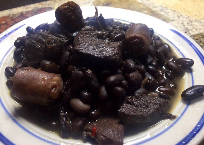 Feijoada Receta de Laura Corbo ??- Cookpad