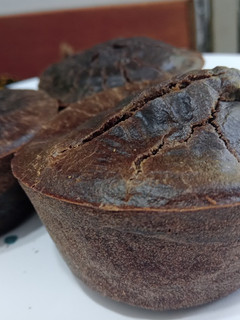 Una foto de Muffins de algarroba sin tacc 🤎