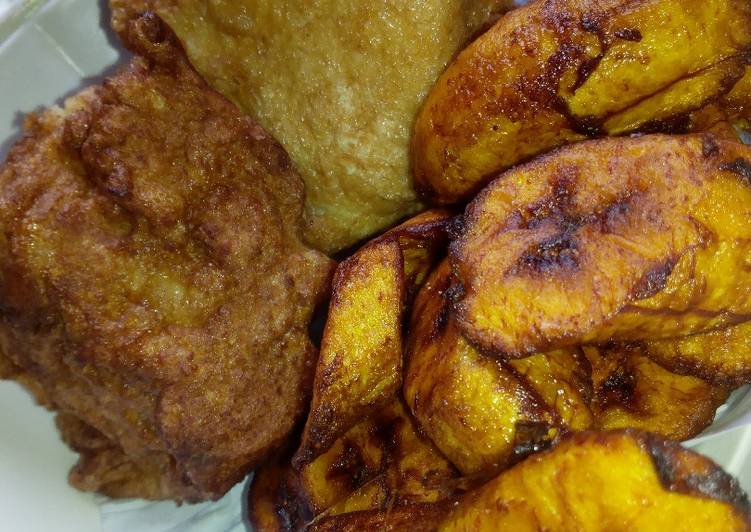 Steps to Prepare Super Quick Homemade Fried bread nd plantain