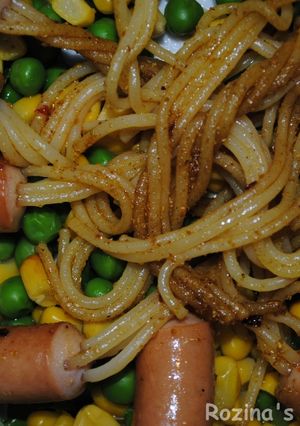 A picture of Sausage spaghetti.