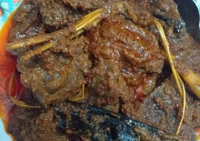 Rendang kalio daging pedas