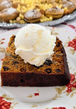 Una foto de Torta galesa patagónica y navideña con helado de crema americana 🎄Postre especial para Navidad ✨