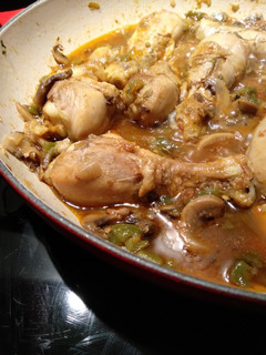 Una foto de Pollo guisado