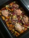 Pollo al forno con zucca e melograno
