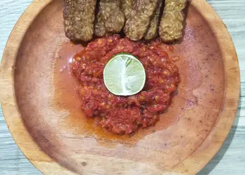 Masakan Populer Tempe goreng penyet sambal terasi Paling Enak