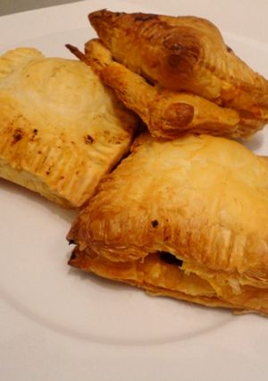 A picture of Egg Puffs.