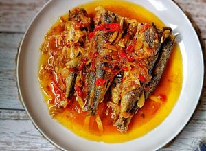 Foto resep Ikan Layang Bumbu Sarden Pedas