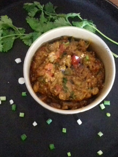 ઓળો (Oro Recipe In Gujarati) રેસીપી મુખ્ય ફોટો