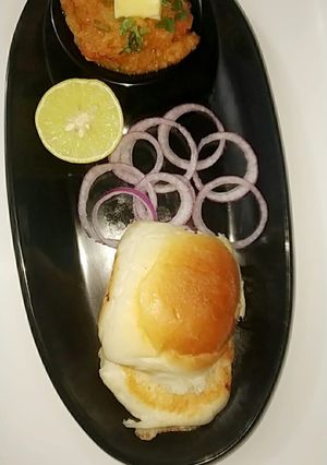 A picture of Pav bhaji.