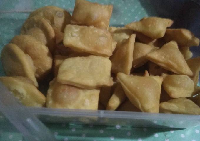 Keripik terigu (cuma 3 bahan)