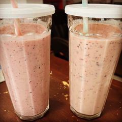 A picture of Strawberry Blueberry Mango Milkshake.