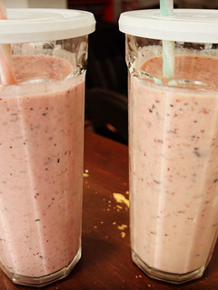 A picture of Strawberry Blueberry Mango Milkshake.