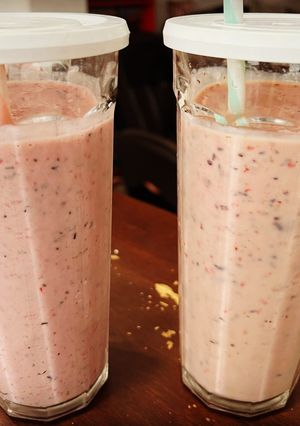 A picture of Strawberry Blueberry Mango Milkshake.
