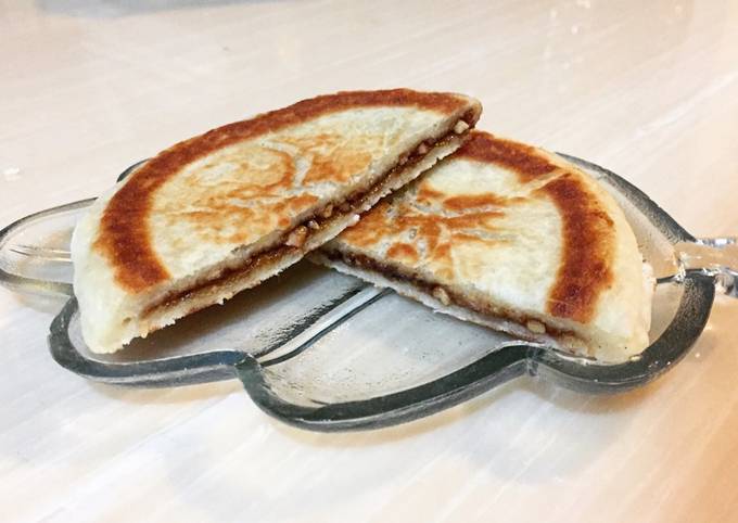 Hotteok (Korean sweet pancake)