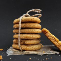 A picture of Honey Ginger Cookies.