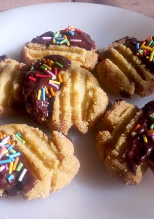A picture of Chocolate dipped shortbread cookies.